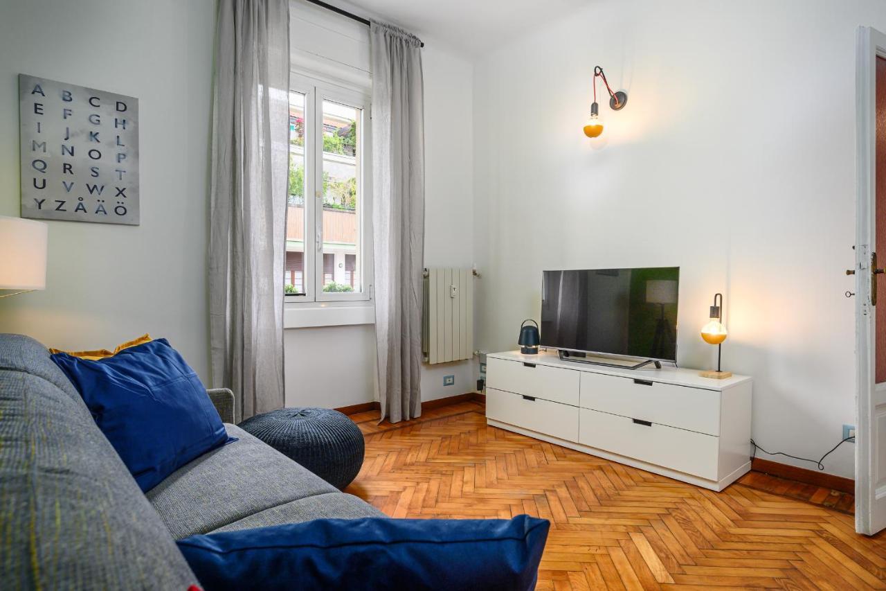 Ennio 8 - Bilocale Cool Apartment Milan Bagian luar foto